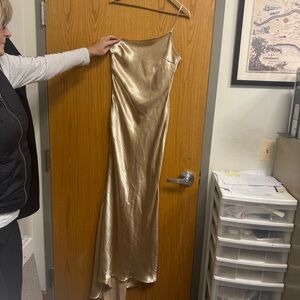 Elegant Gold One-Shoulder Gown